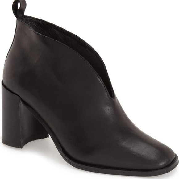 Jeffrey Campbell Shoes - Jeffrey Campbell | Luciana Ankle Bootie Black